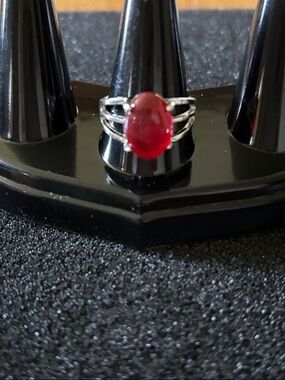 Red Oval Center Silver Tone Ring - Women Jewelry Size 10 NWOT